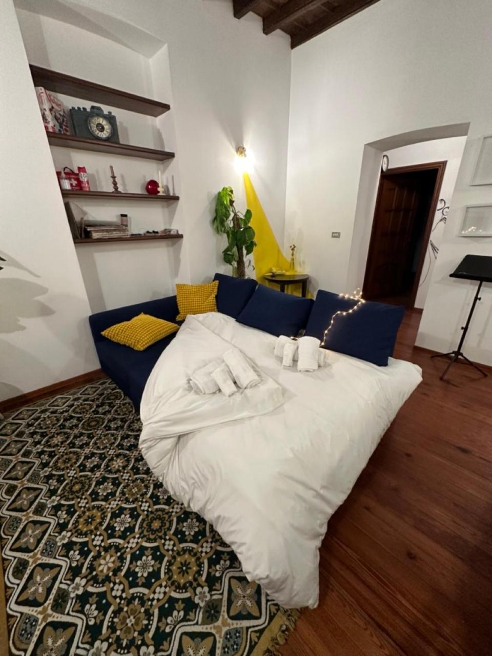 Apartment Wow House In