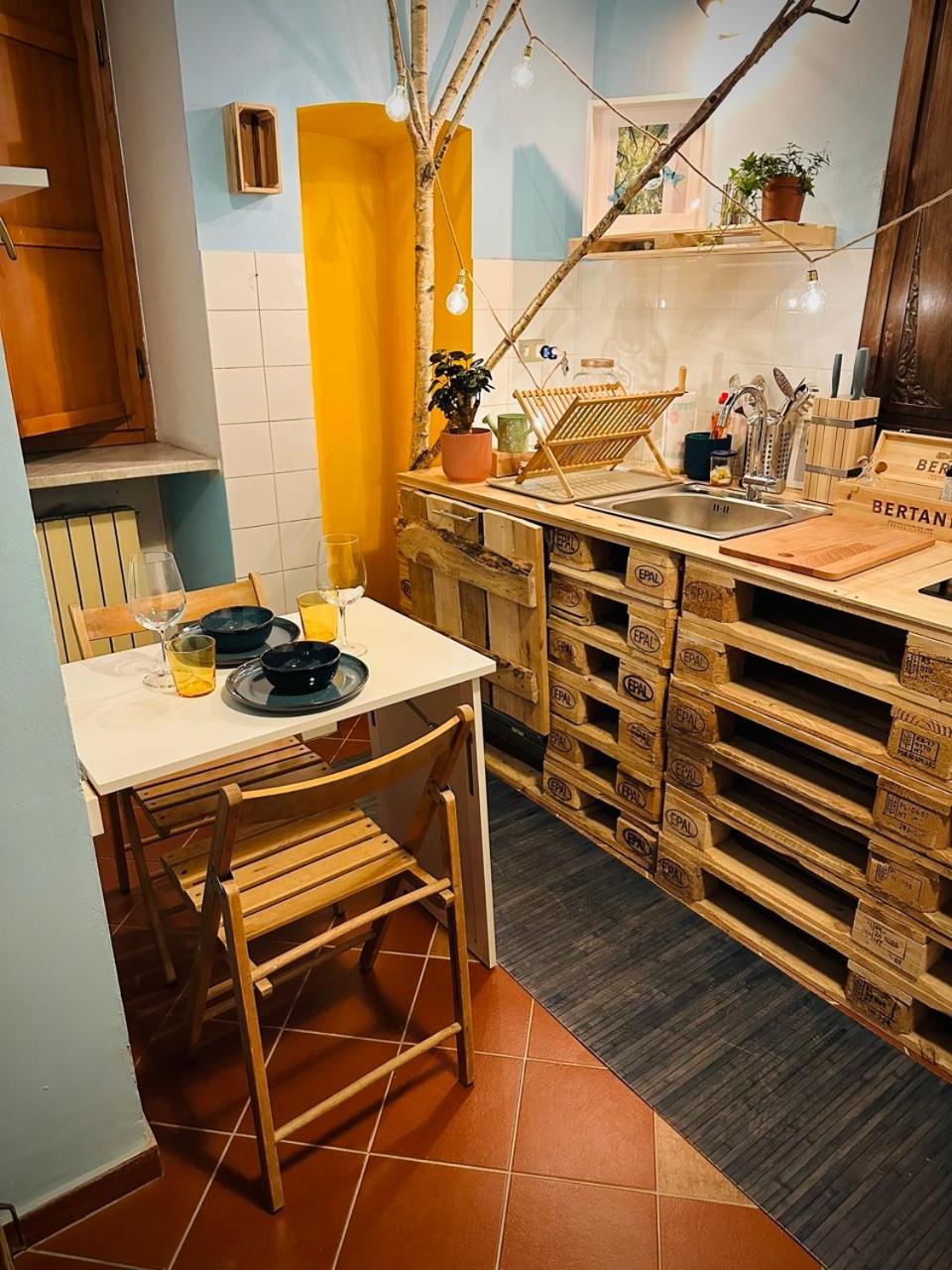 Wow House In Apartment *